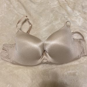 NWOT Upbra- Nude- 36B